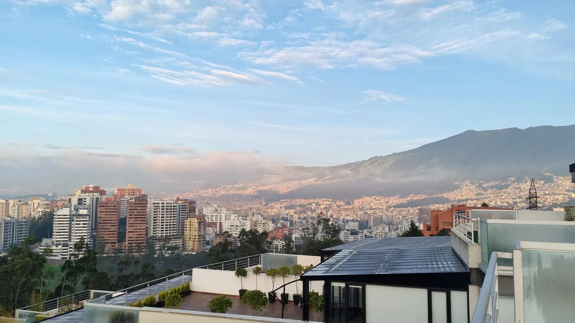 Espectacular Departamento Norte 3 Habitaciones Quito